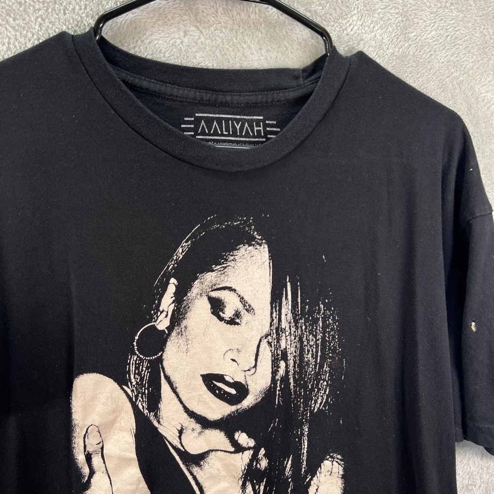 Aaliyah Graphic Print Black Distressed Grunge Y2k Baby Girl Urban‎ Nostalgia